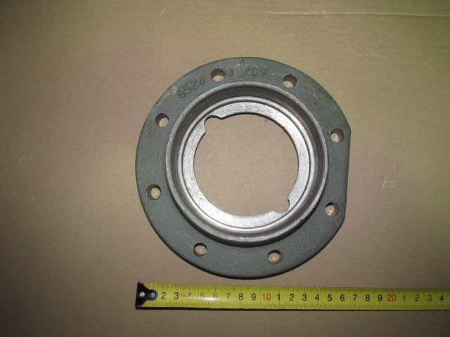 Крышка задн.среднего редукт. КамАЗ 6520-2502209-10