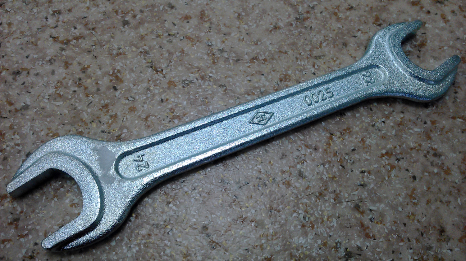 Ключ двухрожковый 22*24 "НИЗ"  212150