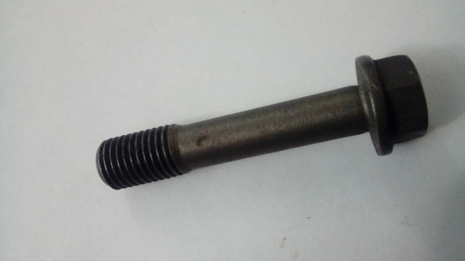 Болт М10*1,25*40 полумуфты ведущей  Камаз 740.51-1111084