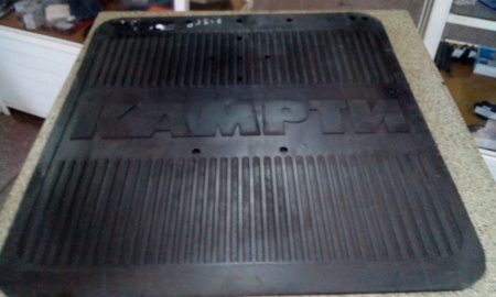 Брызговик пер.сред. КамАЗ 5320-8403185-01(450*470мм) "КАМРТИ"