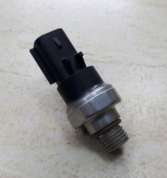 Датчик давления масла аварийный Cummins 2.8/3.8 ISF,ISBe,ISDe,ISLe350   4076930